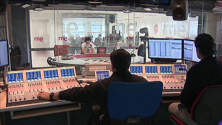 Telediario 1 - RNE celebra el Día de la Radio
