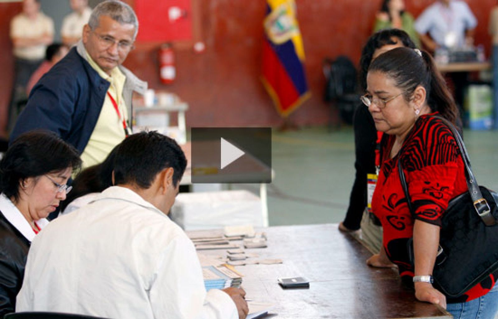 Referéndum en Ecuador para votar la propuesta constitucional de Correa