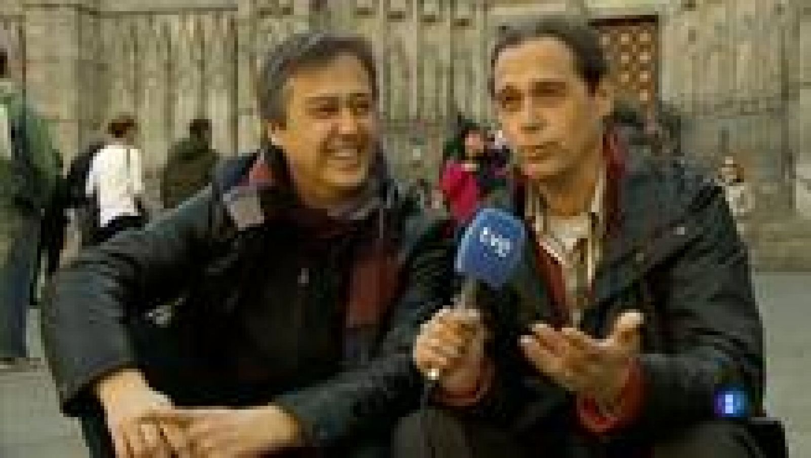 L'Informatiu: Els bessons Santilari tornen a exposar a Barcelona després de 8 anys sense fer-ho | RTVE Play