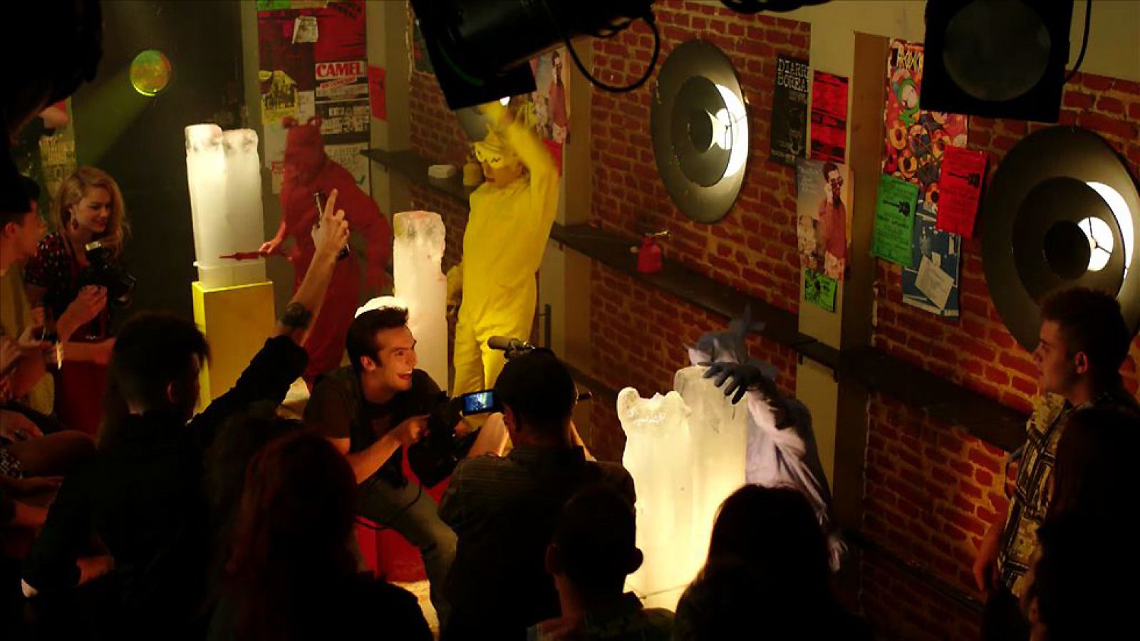 Cuéntame cómo pasó - La performance completa de Código cromático, en exclusiva | Ver