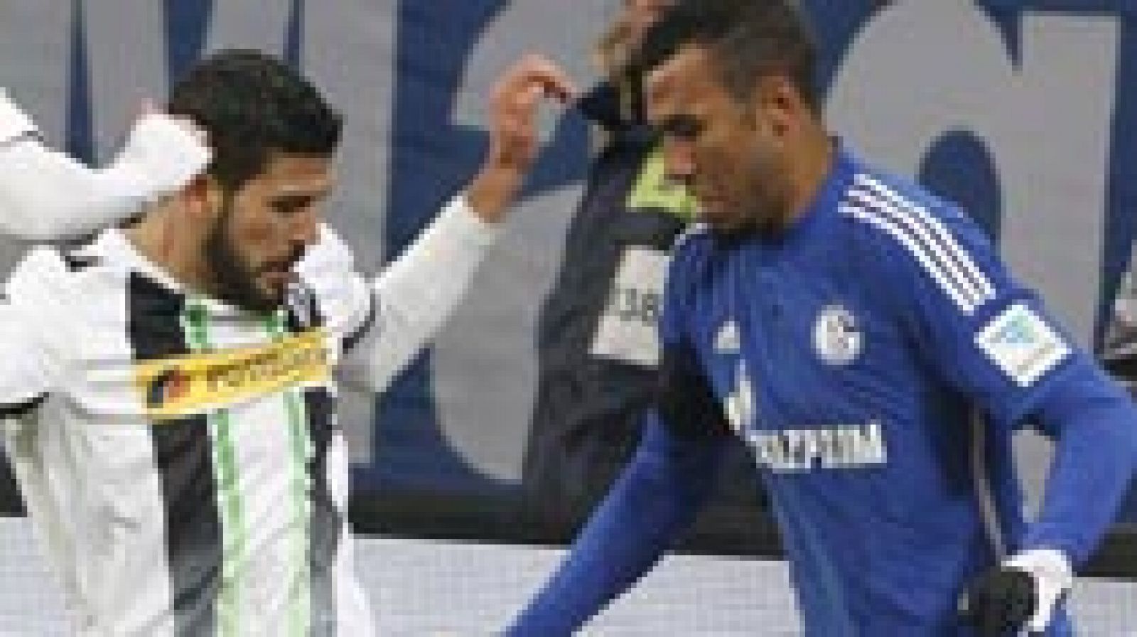 Telediario 1: Álvaro Domínguez da favorito al Madrid ante el Schalke | RTVE Play
