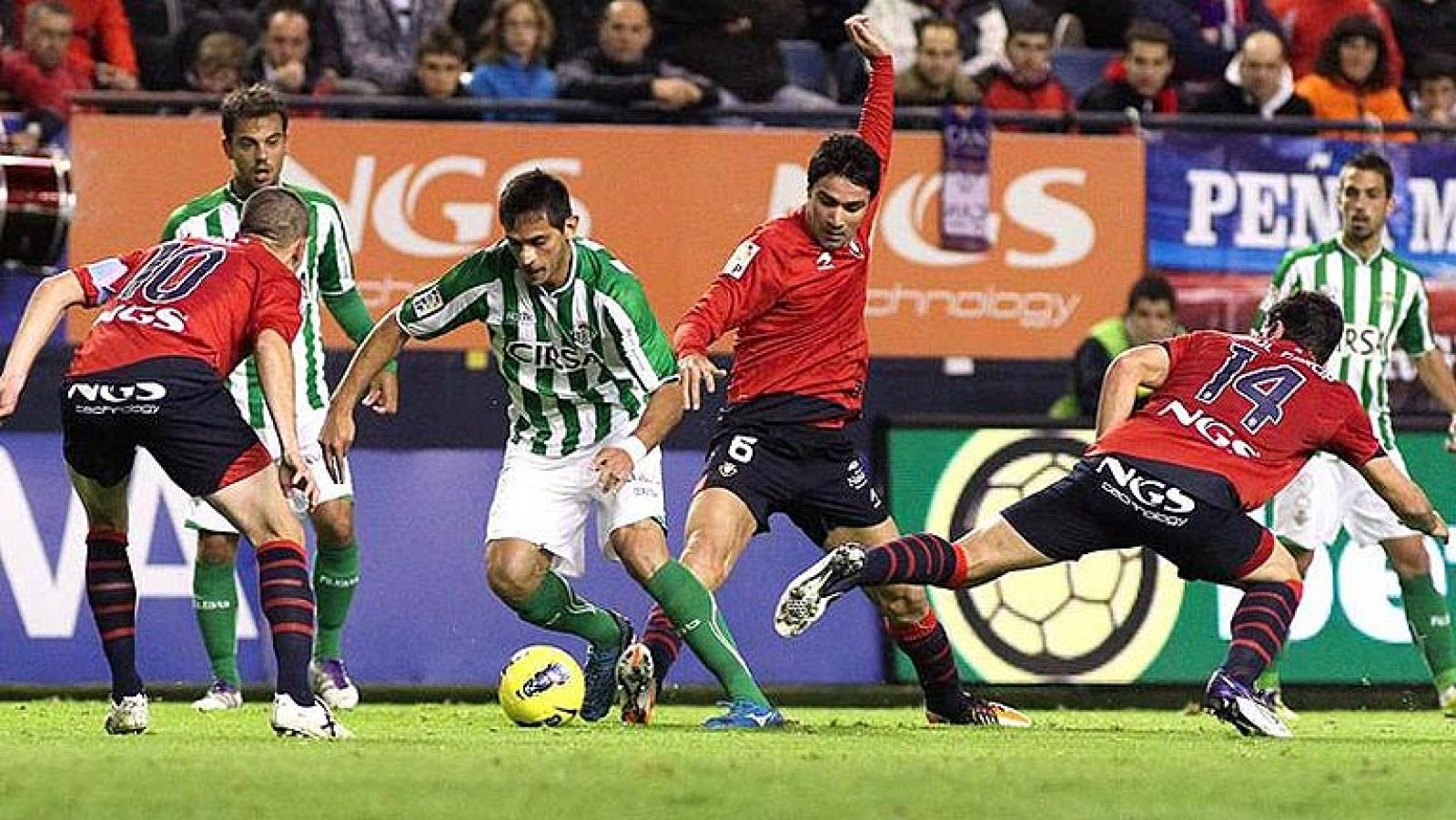 El exgerente de Osasuna, Ángel Vizcay, reconoció en su día ante la Liga de Fútbol Profesional que la directiva del club navarro había ofrecido una cantidad de dinero a dos jugadores del Betis.