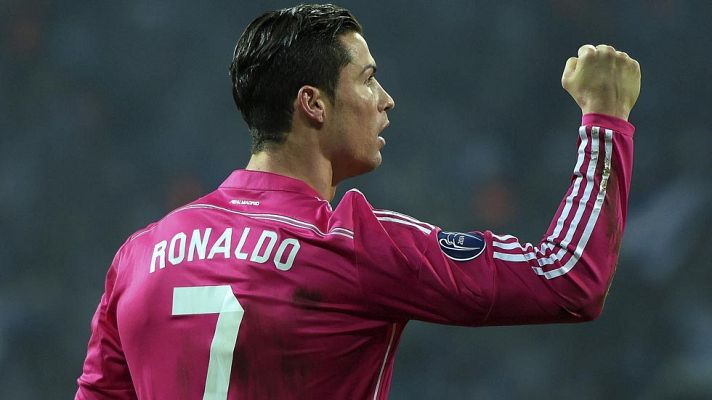 Telediario 1 - Cristiano vuelve a marcar y el Madrid progresa