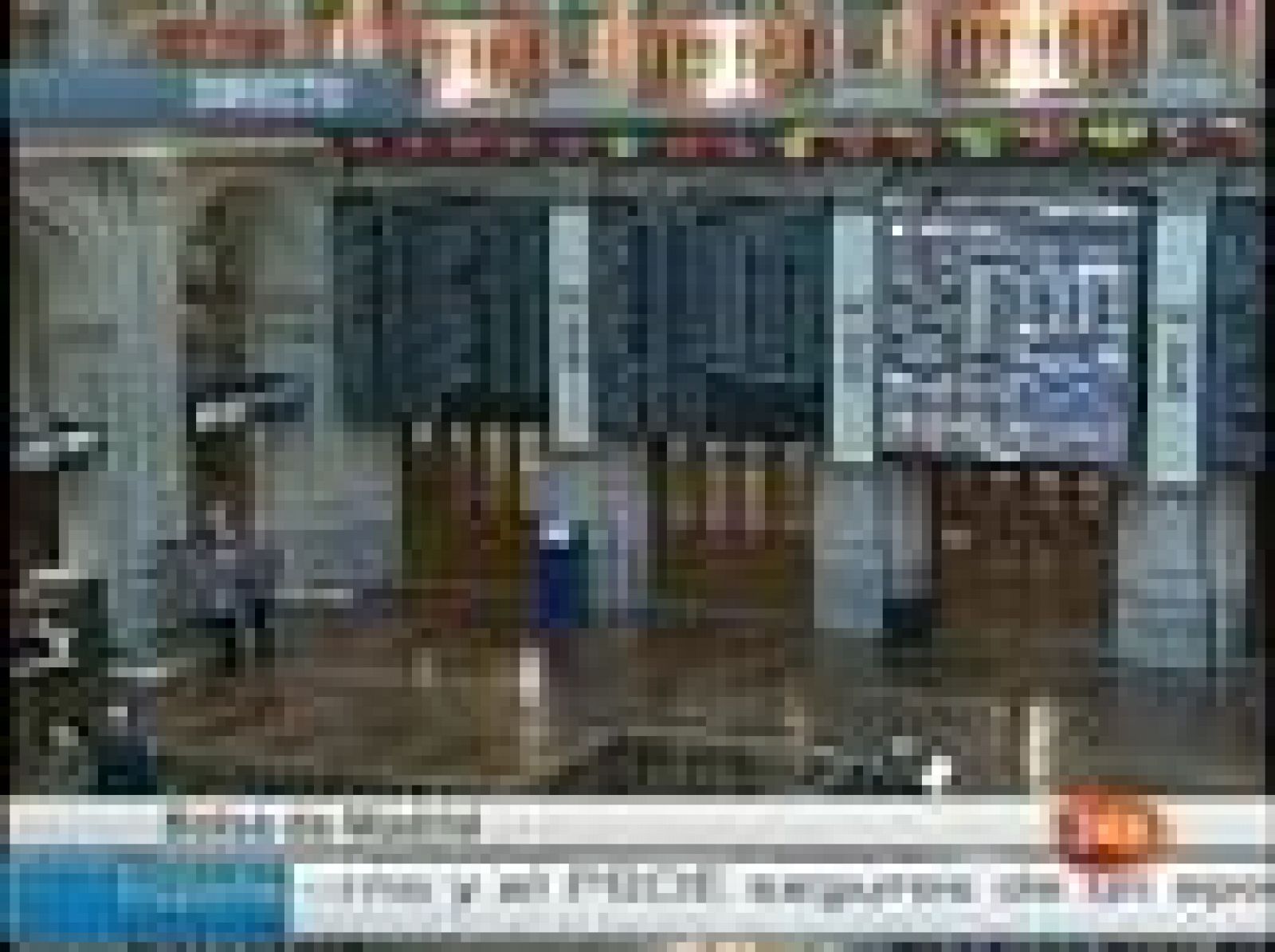 La Bolsa de Madrid desconfía del plan de rescate y abre a la baja | Ver