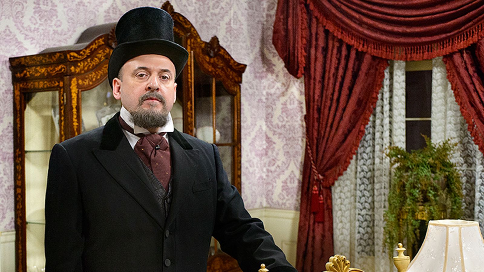 'Acacias 38' - Mariano Llorente es Maximiliano