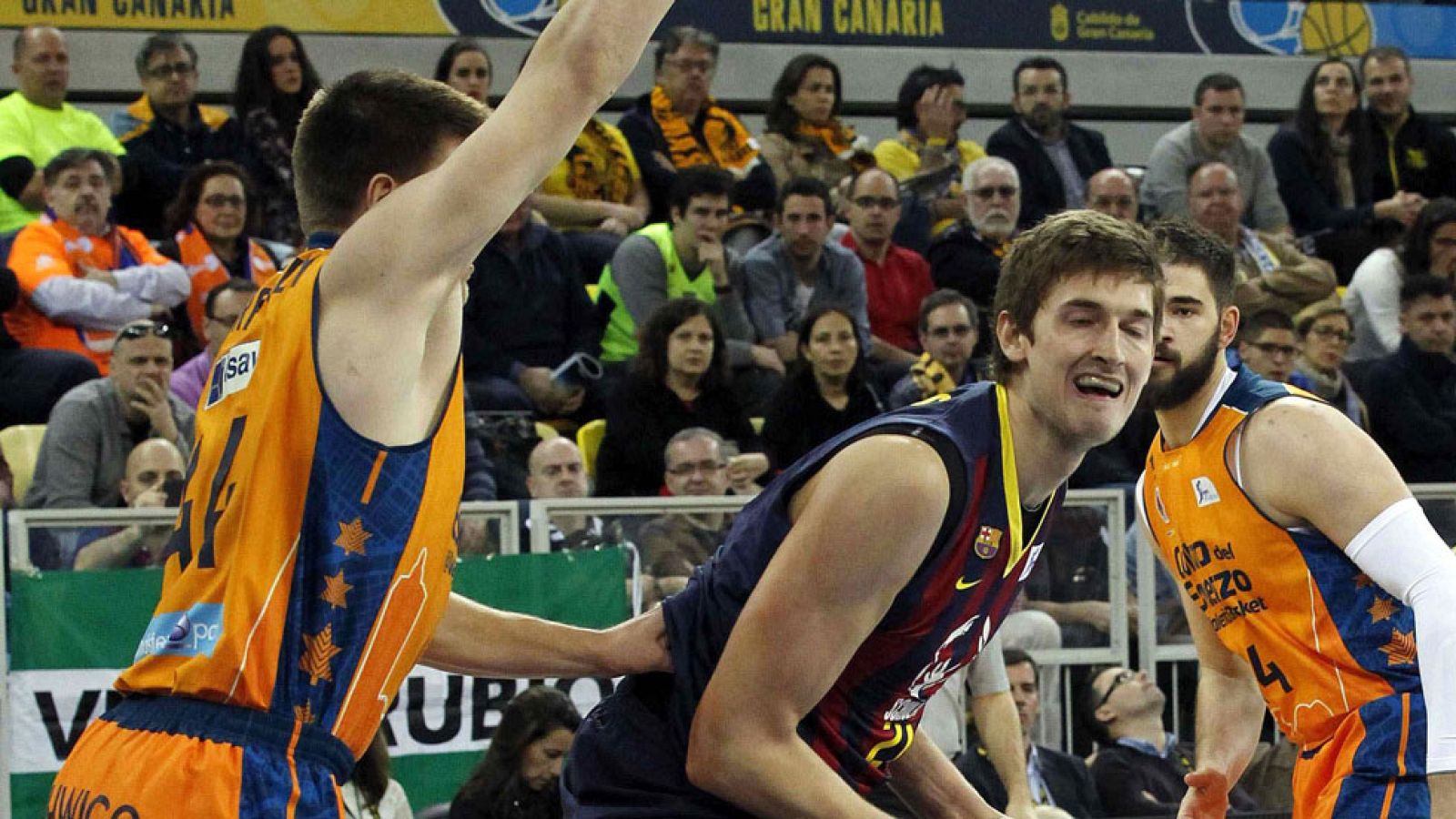 El Barça logra el pase a las semis de Copa ante el Valencia (85-80) - Baloncesto en RTVE | Ver