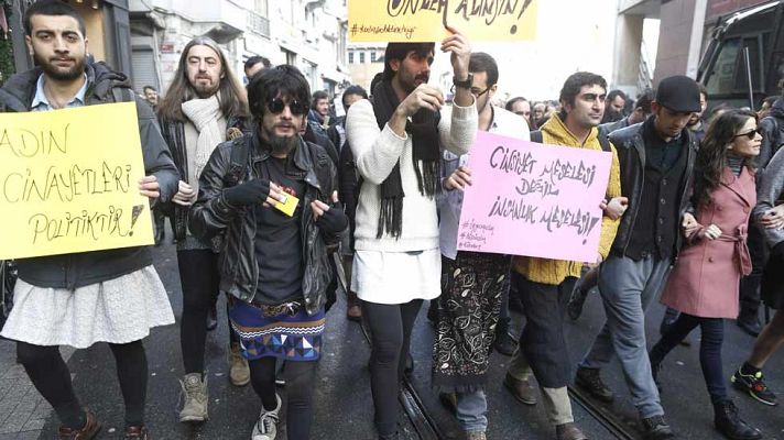 Telediario 1 - En Turquía el asesinato de una estudiante indigna al país