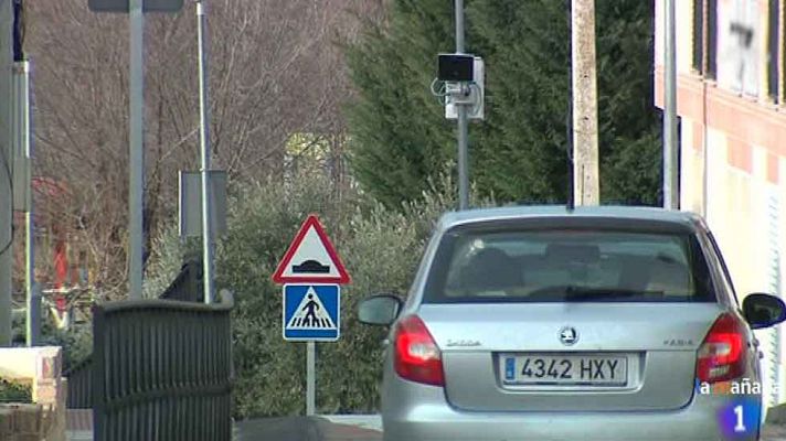La mañana - Cámara de tráfico al margen de la DGT