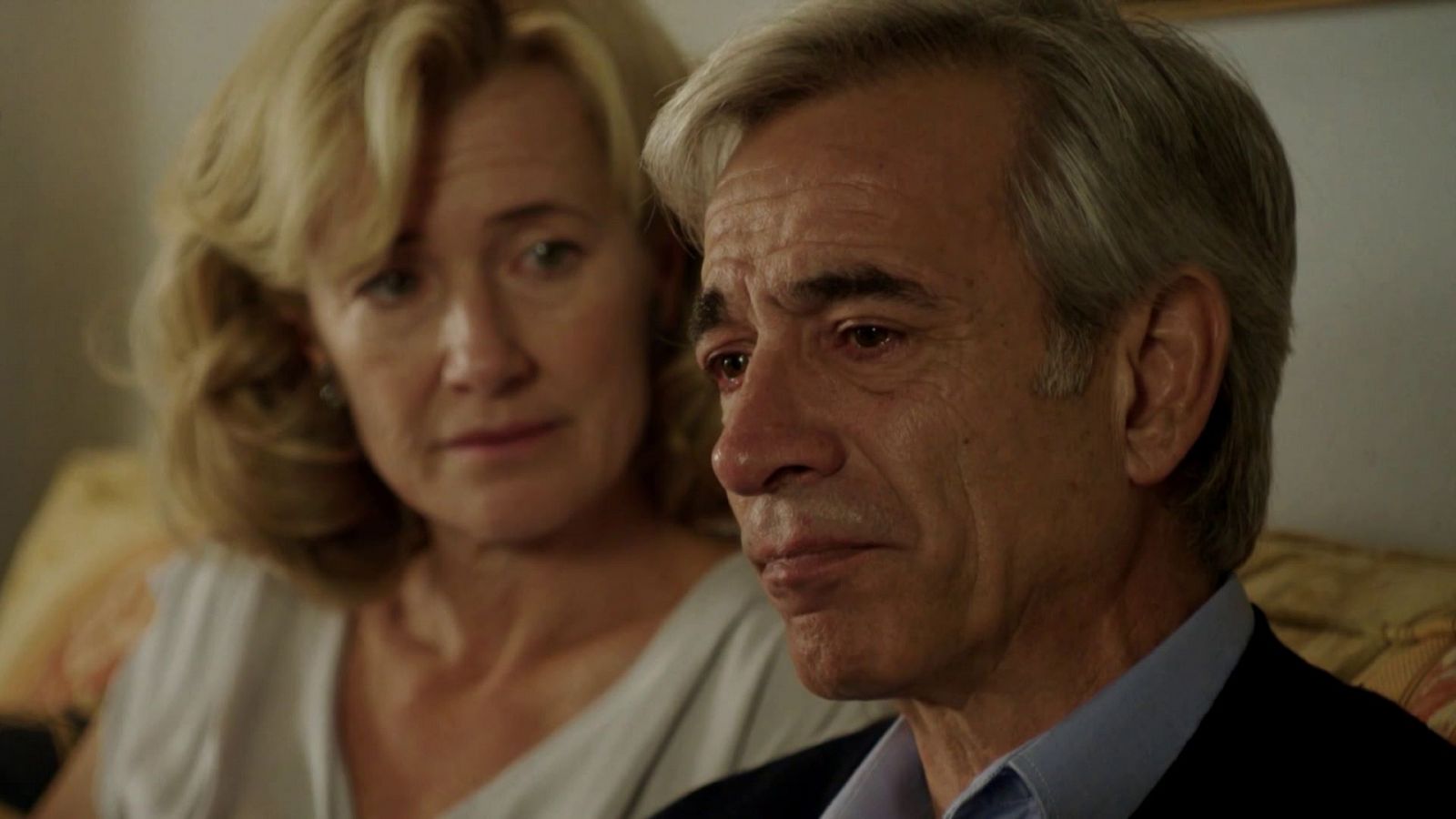 Cuéntame cómo pasó - T16 - Episodio 8: Polvo al polvo - Ver ahora