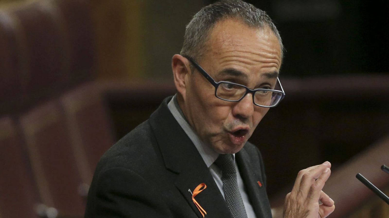 Villalobos apercibe a Coscubiela por referirse a Rajoy como "capo de la familia"