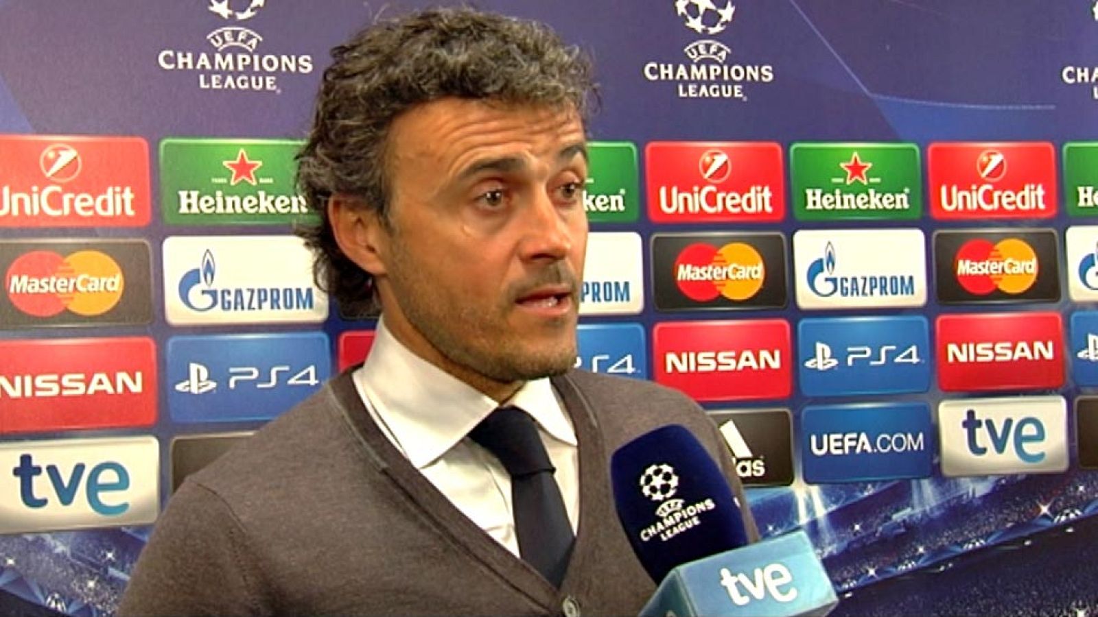 El entrenador del FC Barcelona, Luis Enrique Martínez, ha  asegurado tras la victoria ante el Manchester City (1-2) en la ida de  los octavos de final de la Liga de Campeones que es un resultado  "merecido" que les hace estar "orgullosos" y ha dicho