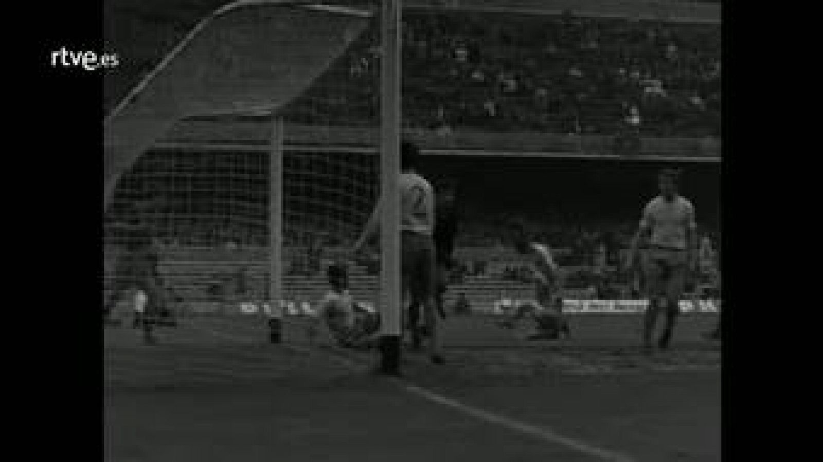 Arxiu TVE Catalunya: Arxiu - Barcelona - Villareal (1971). Els gols  | RTVE Play