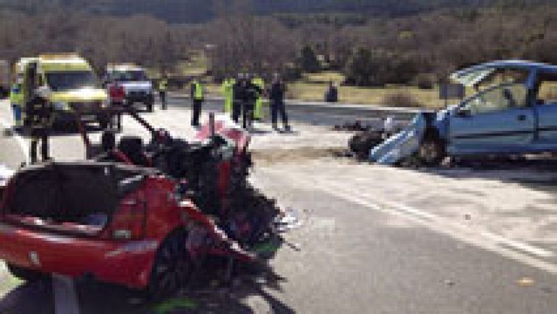 Cinco muertos en un choque frontal de dos turismos en la n-403