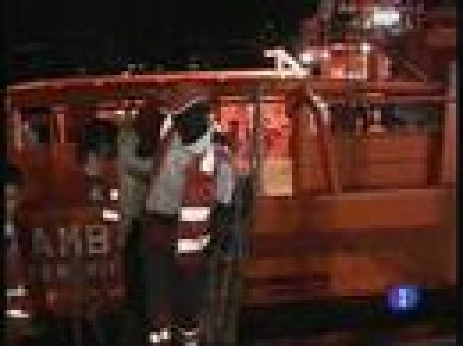 A Tenerife llegaban anoche 230 inmigrantes en un solo cayuco | Ver