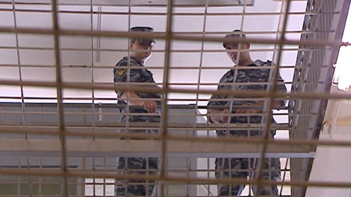 Telediario 1 - Ser opositor a Putin es un ejercicio peligroso en Rusia