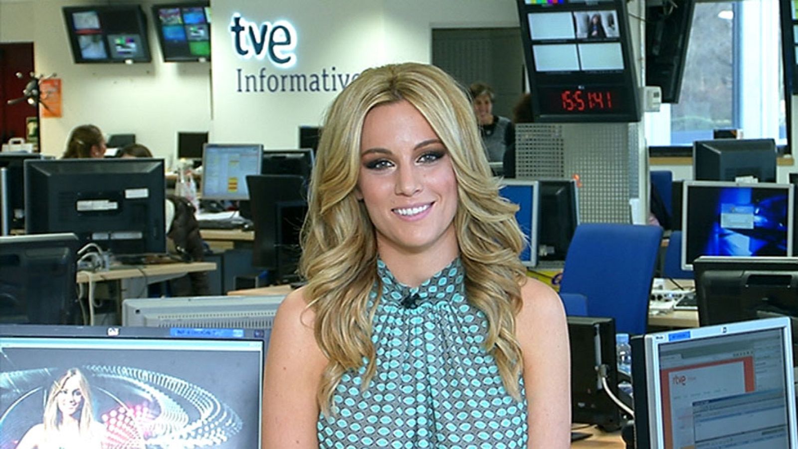 Edurne visita TVE para presentar "Amanecer", la canción que representará a España en Eurovisión