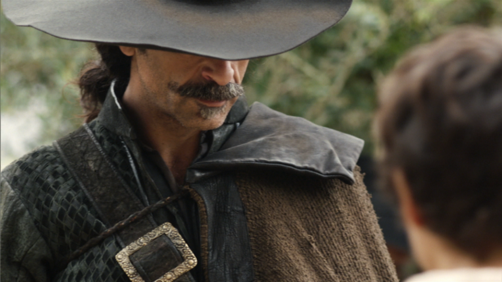 El ministerio del Tiempo - Alonso viaja al pasado y habla con su hijo