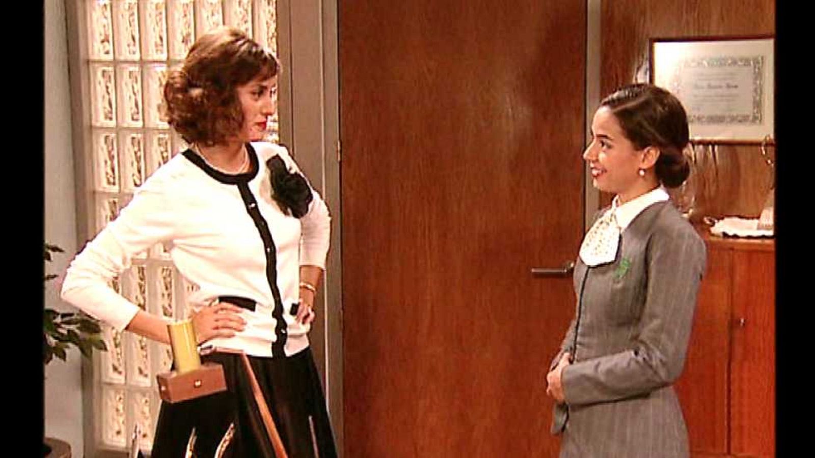 Amar en tiempos revueltos - T5 - Capítulo 64 - ver ahora