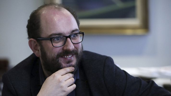 Telediario 1 - 'Negociador' de Borja Cobeaga, ETA y Gobierno, con el humor que se pueda