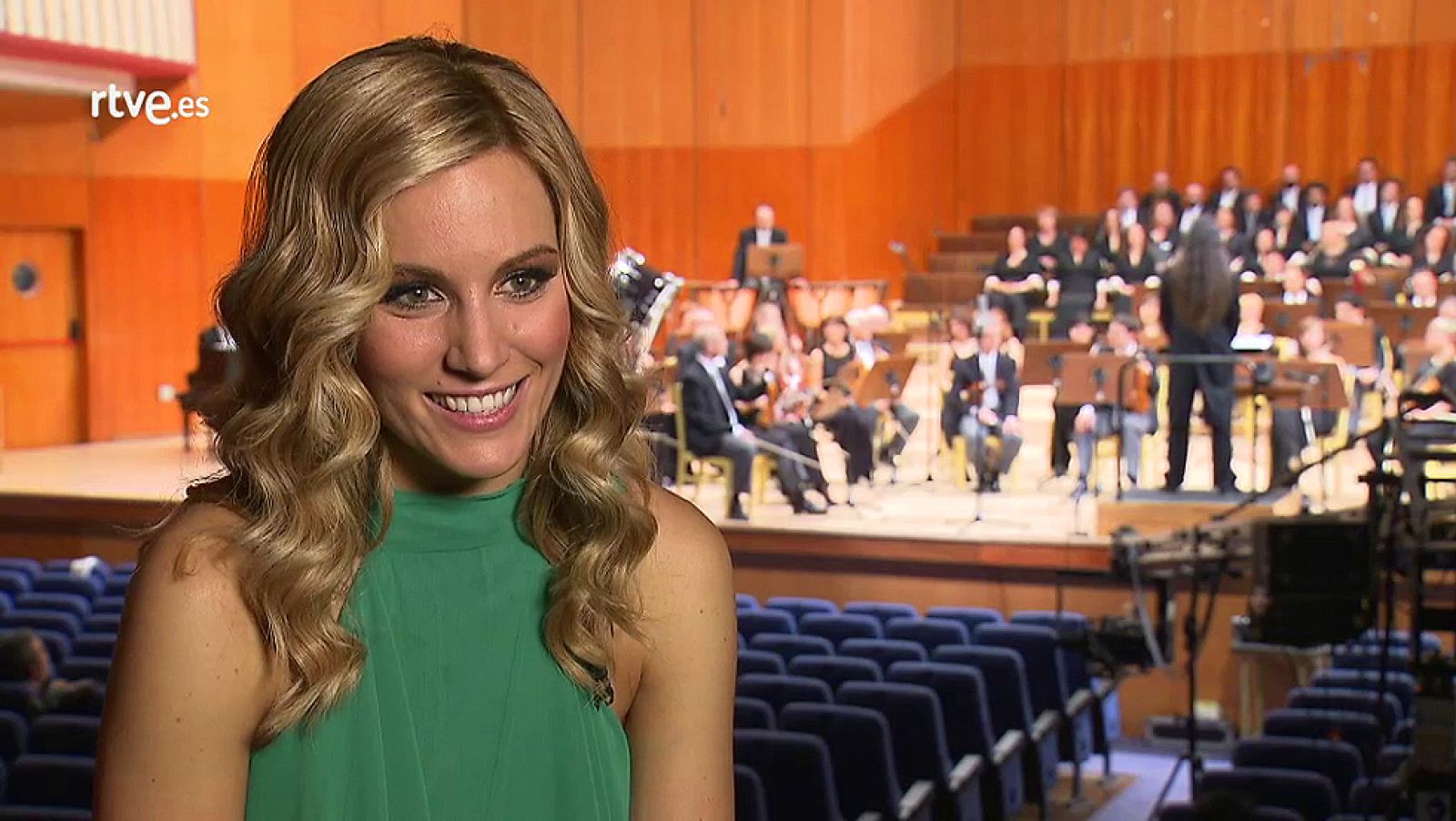 "Estoy muy contenta con los comentarios sobre "Amanecer"