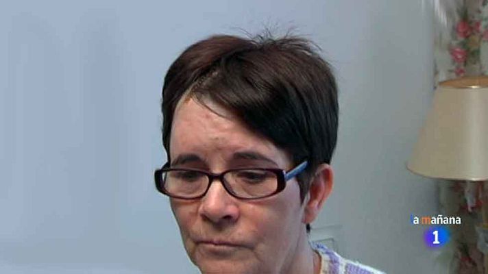 La mañana - Apedreada al ir a trabajar por menores