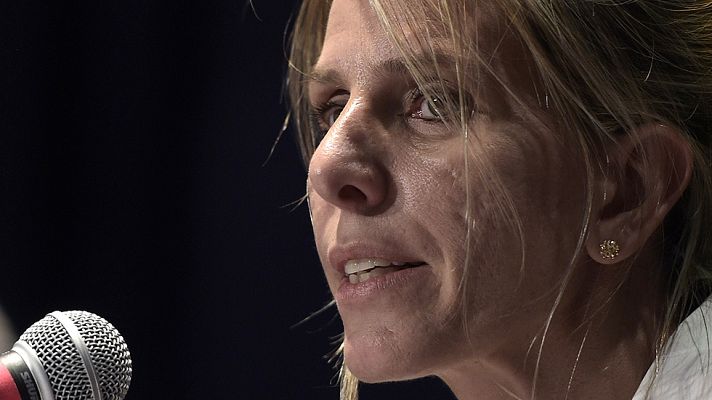 Telediario 1 - La exmujer del fiscal Nisman dice que fiscal fue "víctima de homicidio"