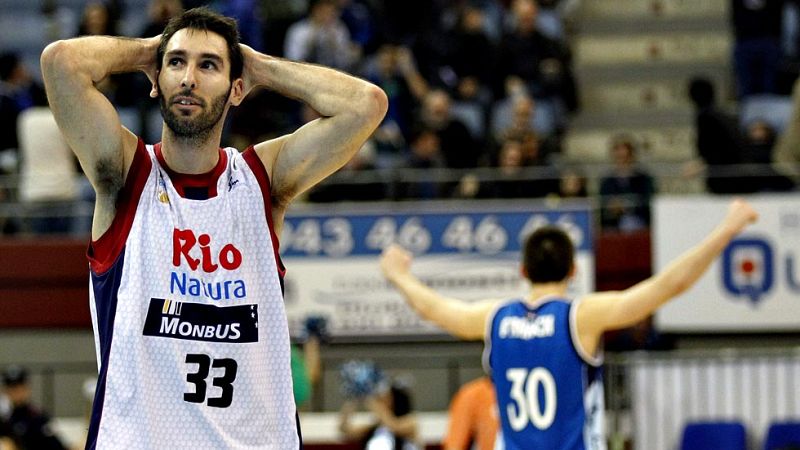 El Gipuzkoa Basket derrota en la prórroga al Rio Natura Monbus (97-94). Un extraordinario Corbacho (32 puntos, 8 triples) forzó la prórroga, que pudo evitar Pumprla desde el tiro libre. En el tiempo extra, resolvieron los donostiarras, con Grimau, Ha