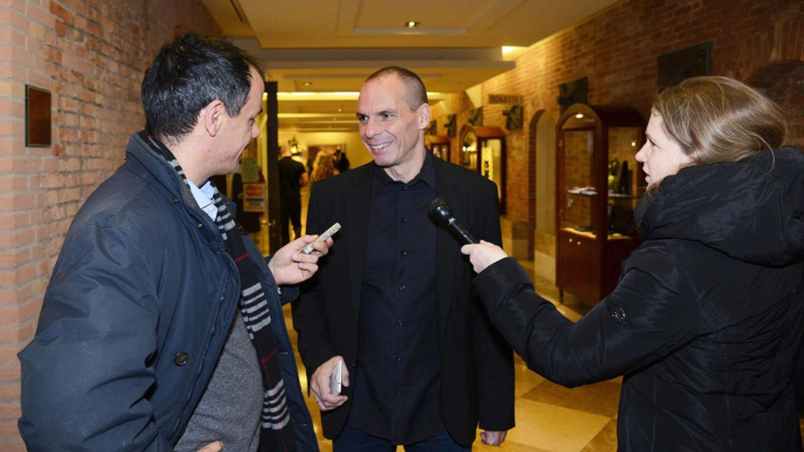 Varufakis afirma que habría elecciones si no se llegara a un acuerdo europeo