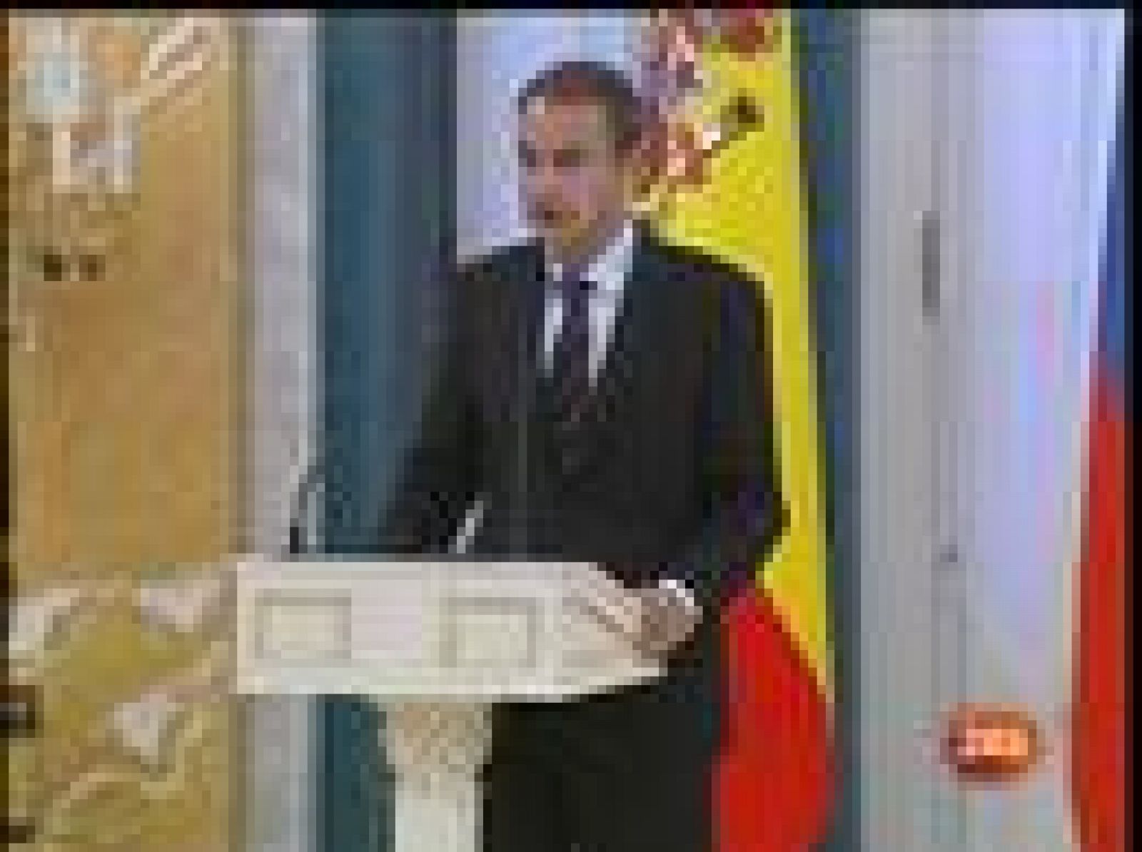 José Luis Rodríguez Zapatero se ha entrevistado con su homólogo ruso, Dmitry Medvedev, en San Petersburgo.