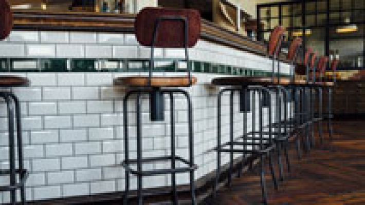 Telediario 1 - Libro con anécdotas de los locales gastronómicos de Madrid