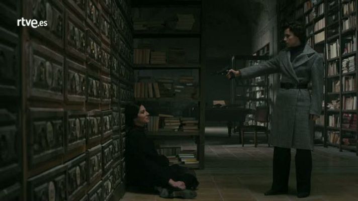 El Ministerio del Tiempo - Lola Mendieta y Amelia Folch, frente a frente