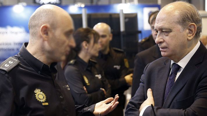 Telediario 1 - Interior encarga un informe sobre el comisario Villarejo