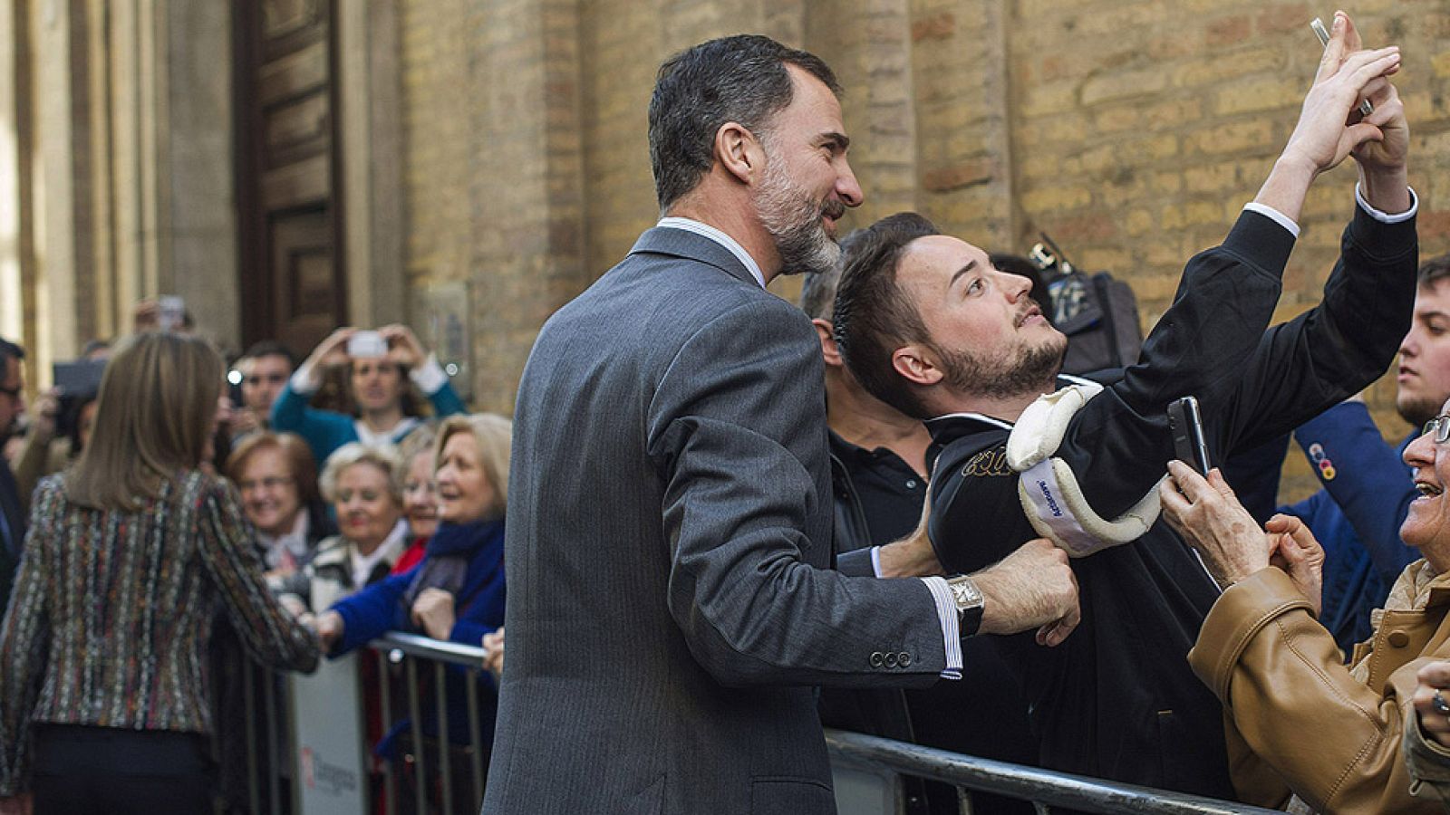 Los reyes inauguran dos grandes exposiciones en Zaragoza