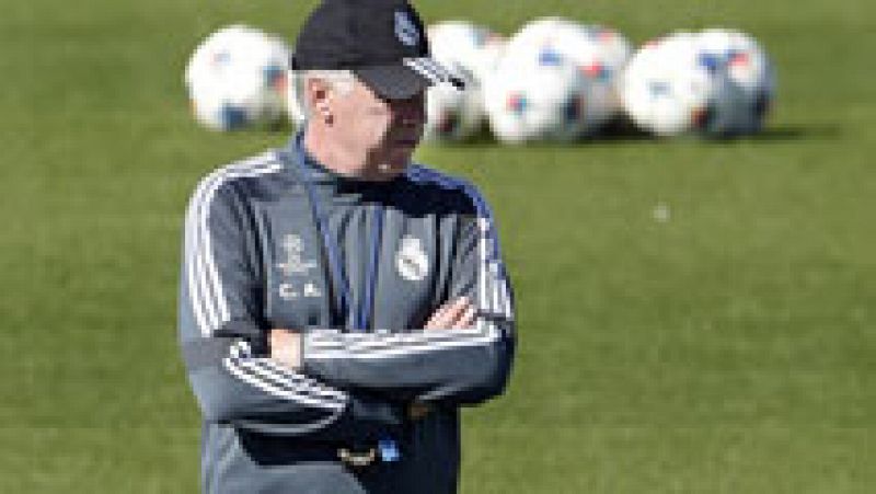 El entrenador del Real Madrid, Carlo Ancelotti, ha asegurado que han perdido "confianza" en su juego y cree que el problema es que el fútbol es "menos fluido que antes".