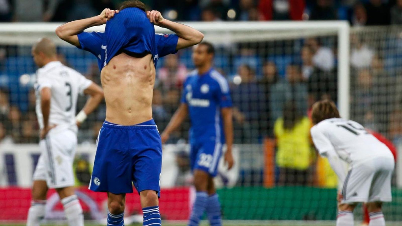 Real Madrid 3 - Schalke 4