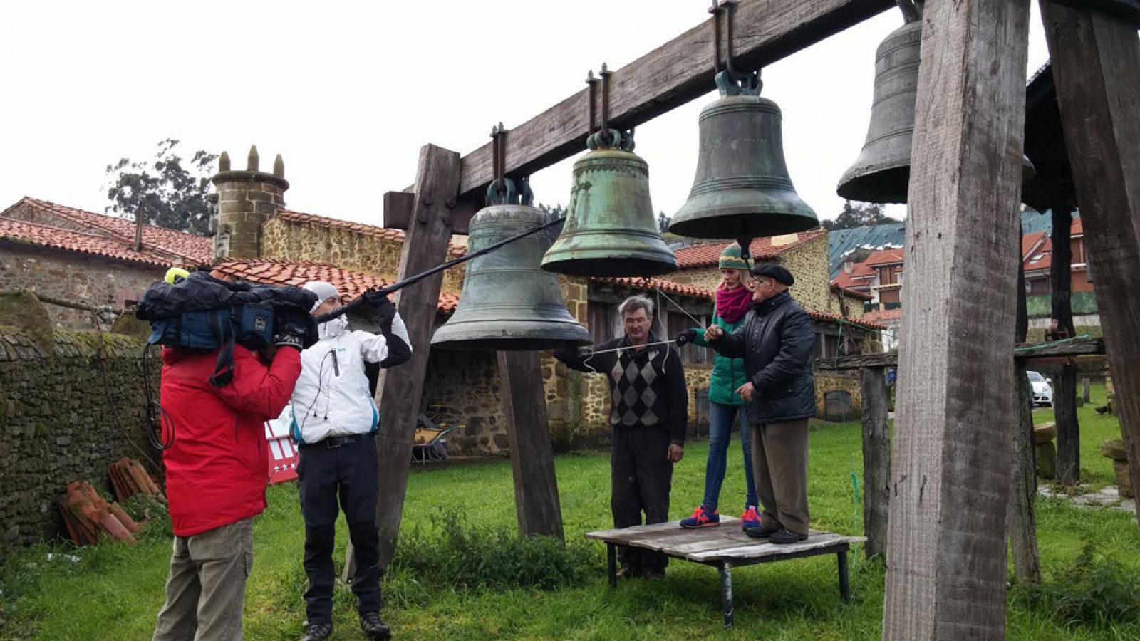 ¿Por quién doblan las campanas?