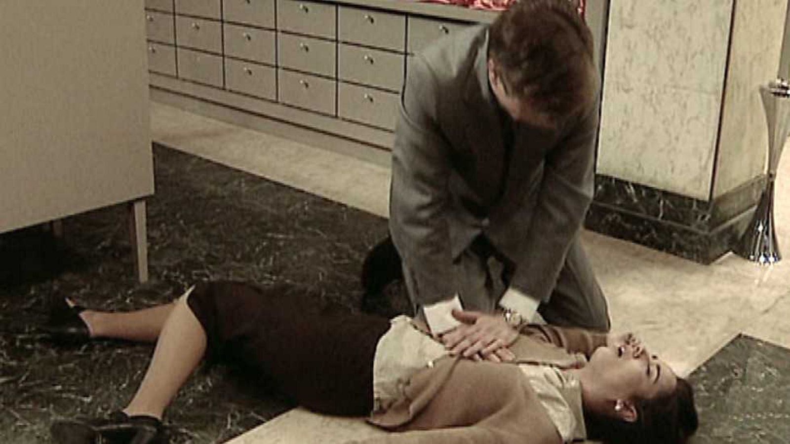 Amar en tiempos revueltos - T5 - Capítulo 73 - ver ahora