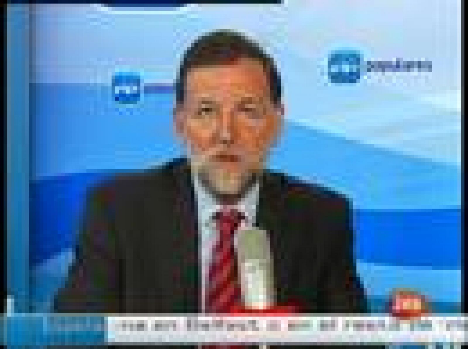 El presidente del PP,Mariano Rajoy, ha asegurado que el paro es el problema más importante que tiene el paro en este momento, por lo que ha pedido al Gobierno medidas activas contra el desempleo.