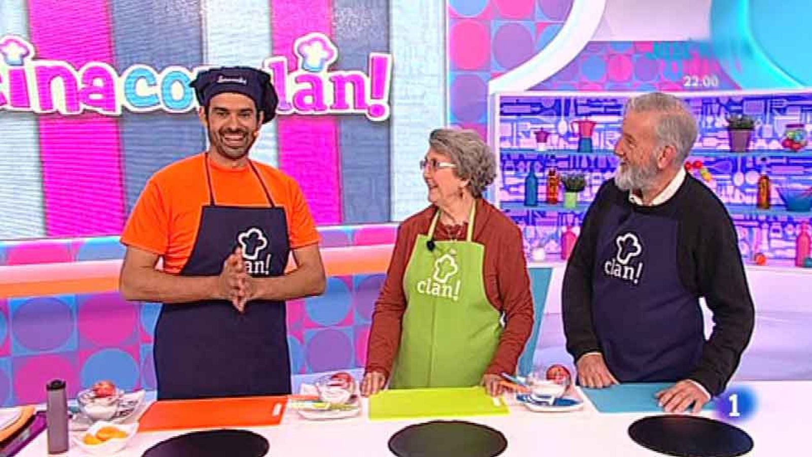 Falsos huevos con patatas y morcilla