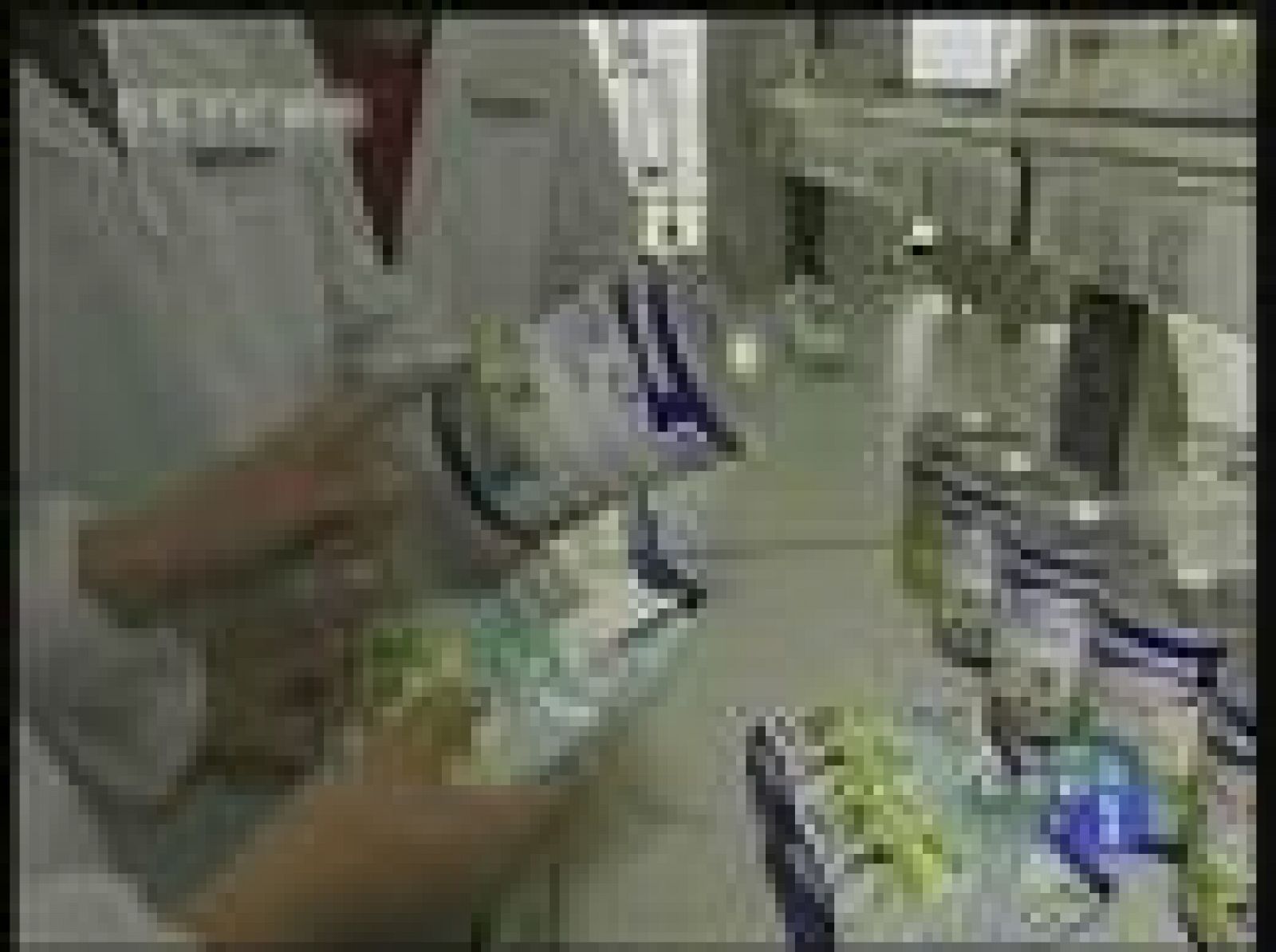 Intervenidos en Seseña, Toledo, 80.000 dulces y productos lácteos fabricados en China | Ver