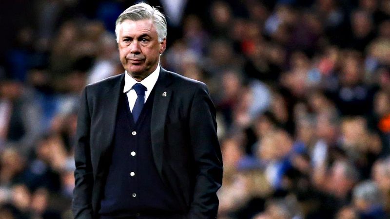 Carlo Ancelotti, técnico del Real Madrid, aseguró que tiene decidido el equipo titular para disputar el Clásico del Camp Nou ante el Barcelona del próximo domingo, y mostró su cara más bromista ironizando con la portería. Del triunfo ante el Levante 