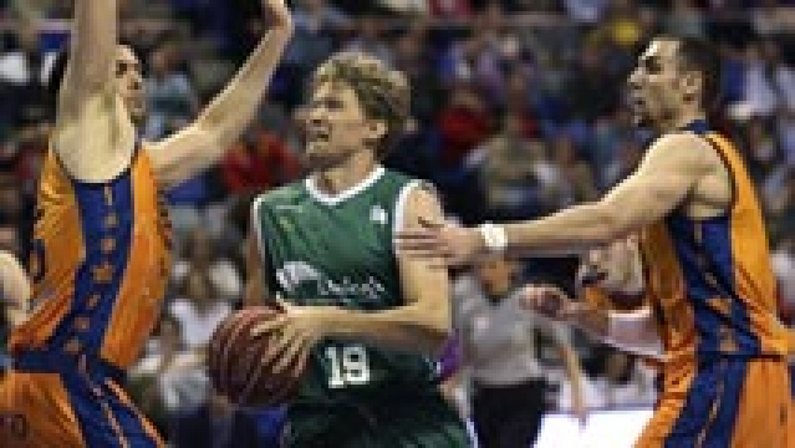 Baloncesto en RTVE: Unicaja 89 - Valencia Basket 85 | RTVE Play