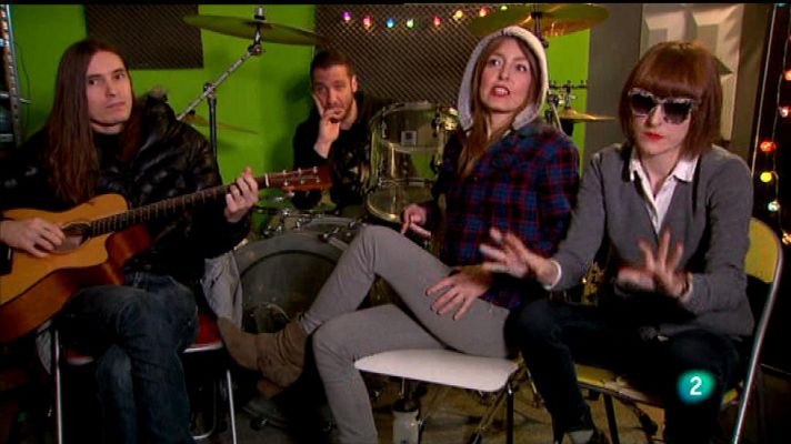 Atención obras - Dover, "Complications"