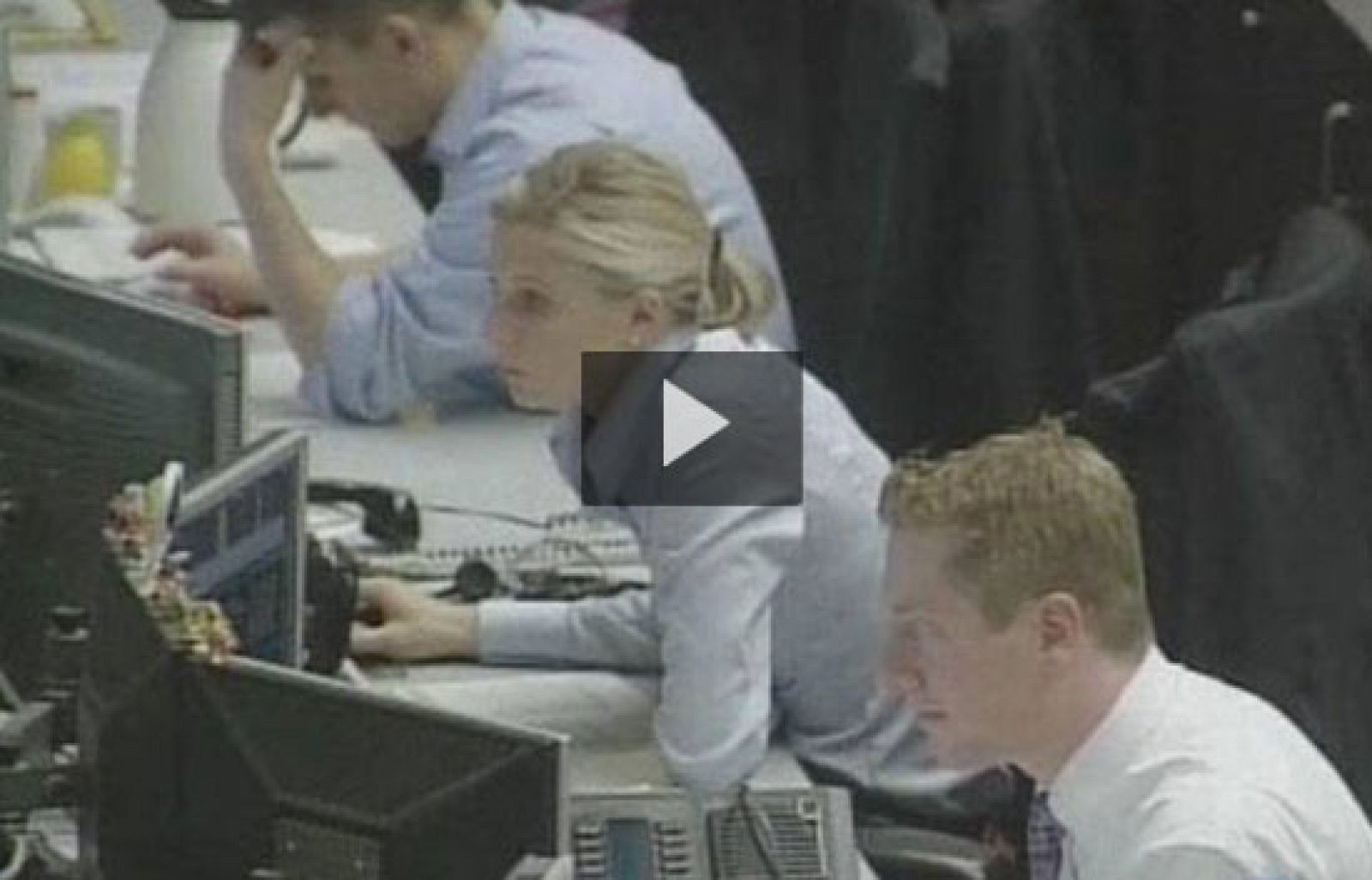 La crisis financiera ha provocado en Europa que los gobiernos tomen medidas para garantizar el dinero de los ahorradores.