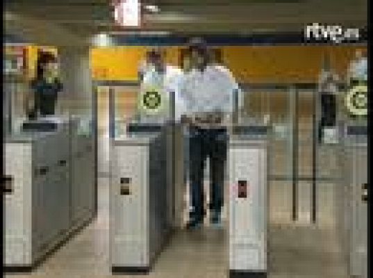 Jugadores del Madrid en el metro