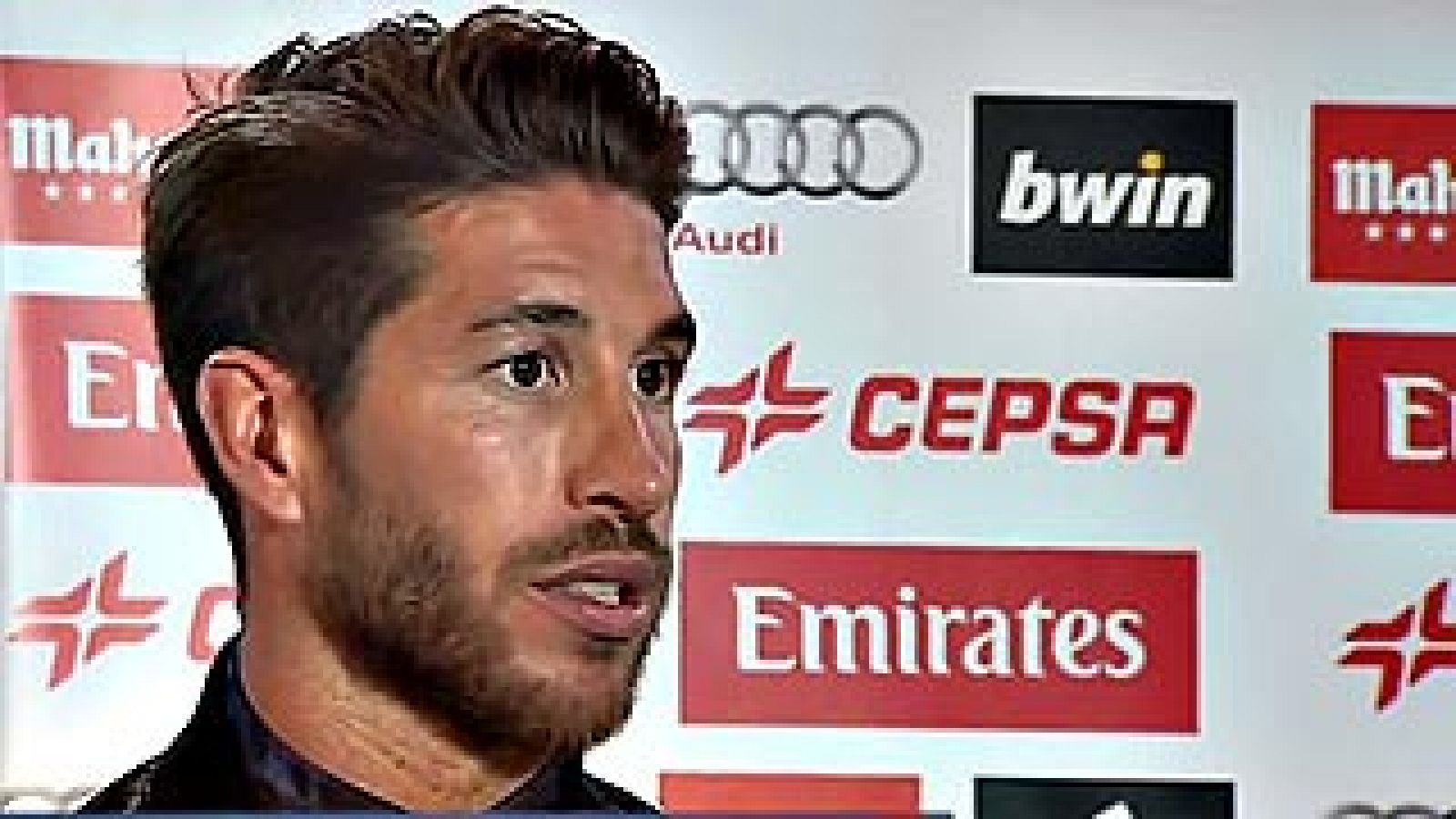 Una vez más, Ramos mostró todo su apoyo a Carlo Ancelotti, del que dijo es uno de los mejores entrenadores que ha tenido en el Real Madrid y que admira su forma de actuar en una crisis. "Cuando atraviesas un momento complicado es cuando realmente hay
