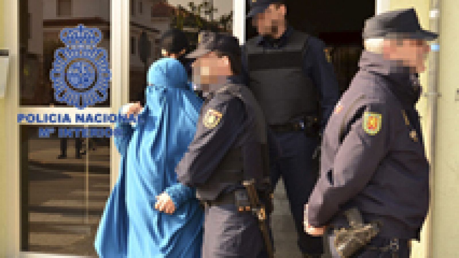 Telediario 1: Un yihadista detenido tenía documentos con amenazas   | RTVE Play