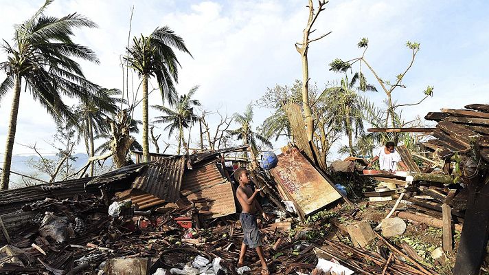 Telediario 1 - La ONU confirma 24 muertos por el ciclón Pam y alerta de una crisis humanitaria en Vanuatu