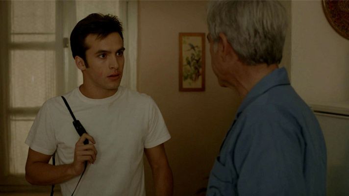 Cuéntame cómo pasó - Nuevo asalto del 'cogitatus' con un Carlos más crecidito