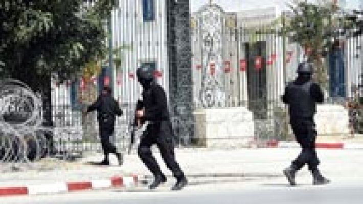 Al menos ocho muertos en un ataque terrorista en Túnez